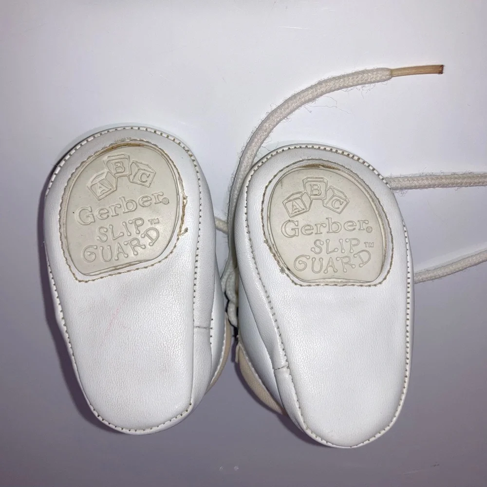 Gerber Vintage‎ Crib Shoes / Slip Guard / Infant shoes 1980's approx size 0